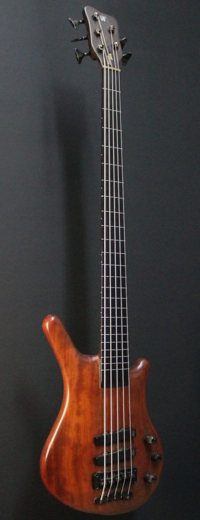 Warwick Thumb Bass Fretless NT5 1995 -Korjaamossa