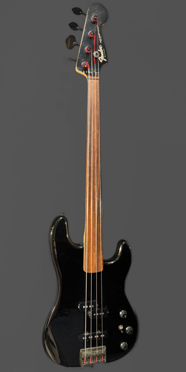 Fender Jazz Bass Special Fretless 1980`s