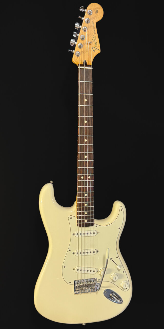 Fender Stratocaster Standard 2011 MIM Olympic White