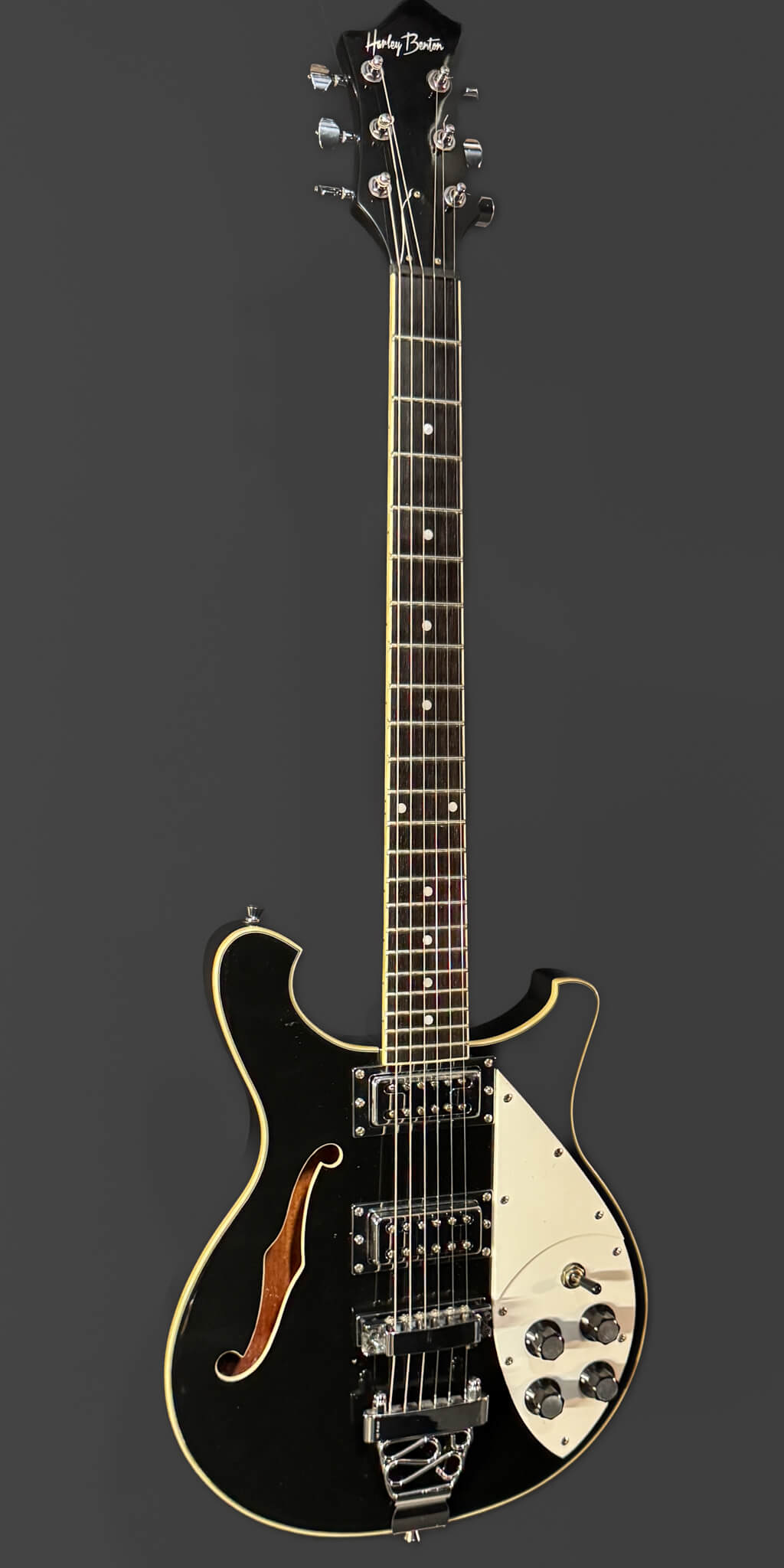 Harley Benton RB-600